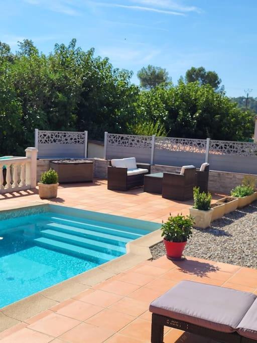 Cosy Rez-De-Jardin De Villa برينيول المظهر الخارجي الصورة